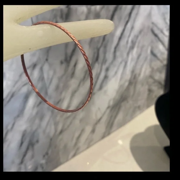 Two Copper one brass and copper cuff & thin one - Picture 6 of 9